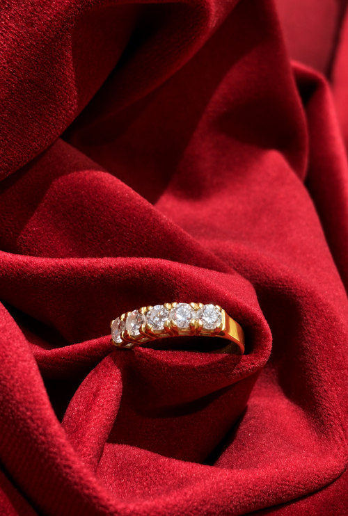 Constellation — bague rivière cinq diamants, or 18 carats, photo 1 sur 2