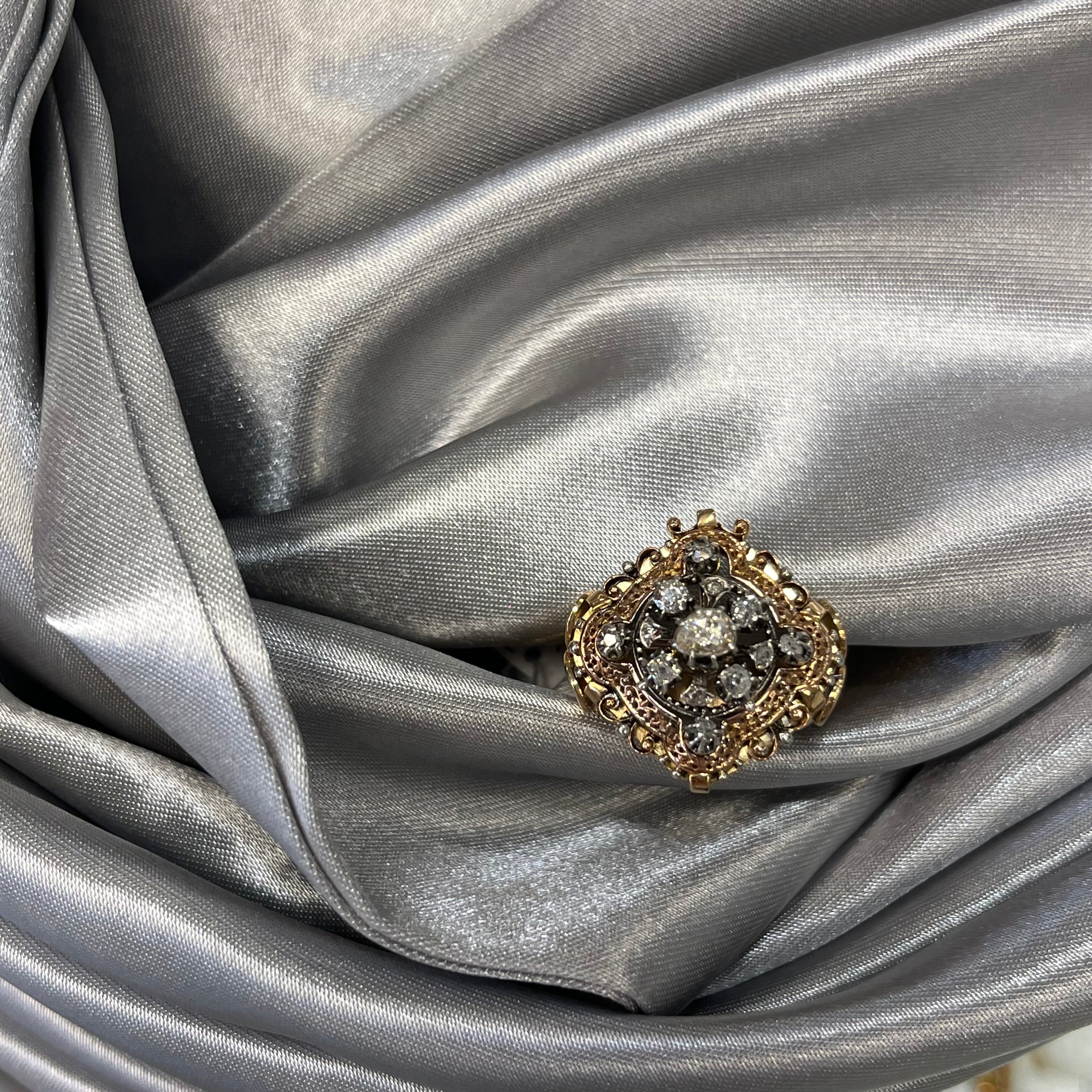 Bague Tourbillon Or & Diamants Anciens